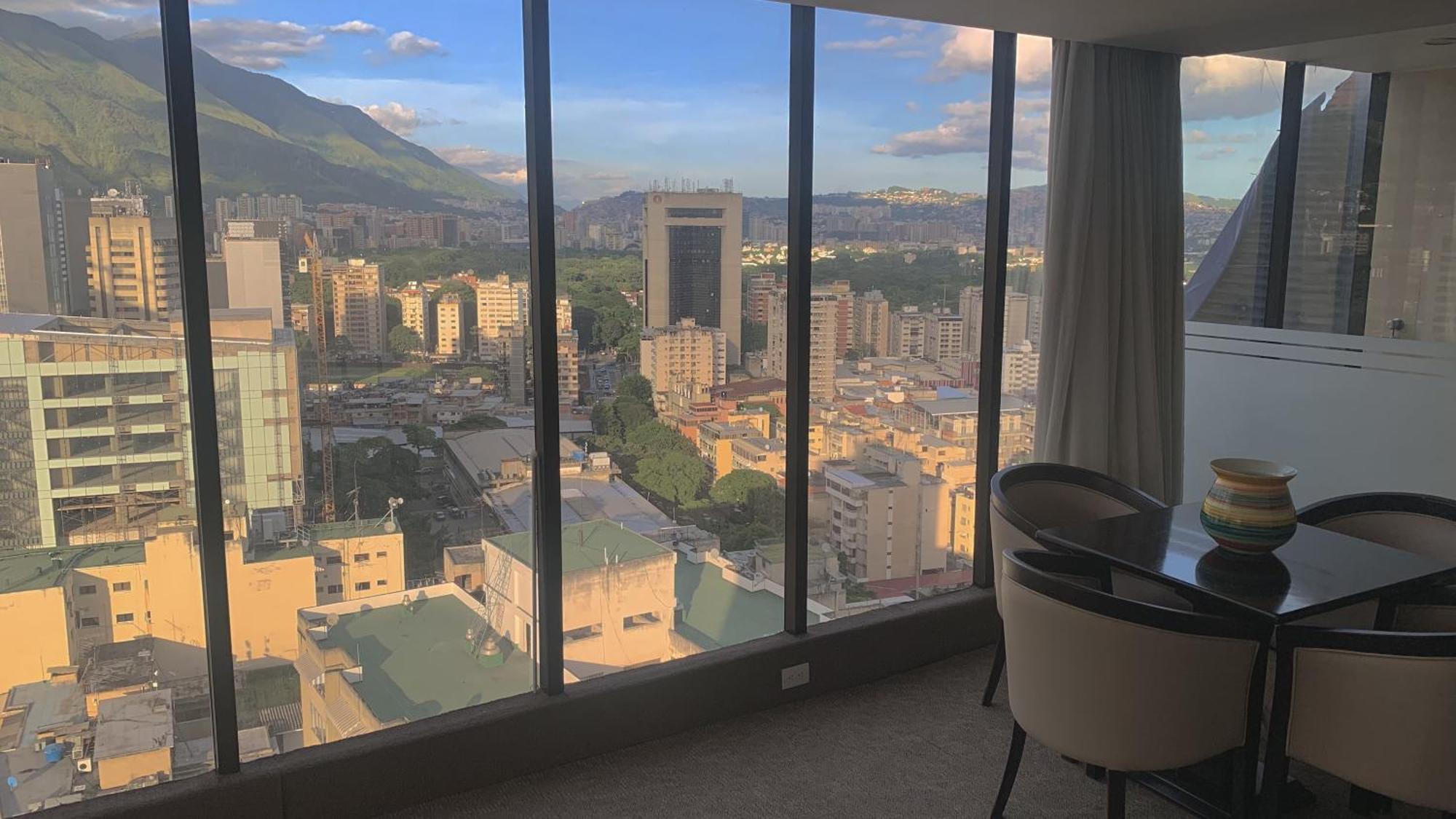 Hotel Chacao Suites Caracas Bagian luar foto