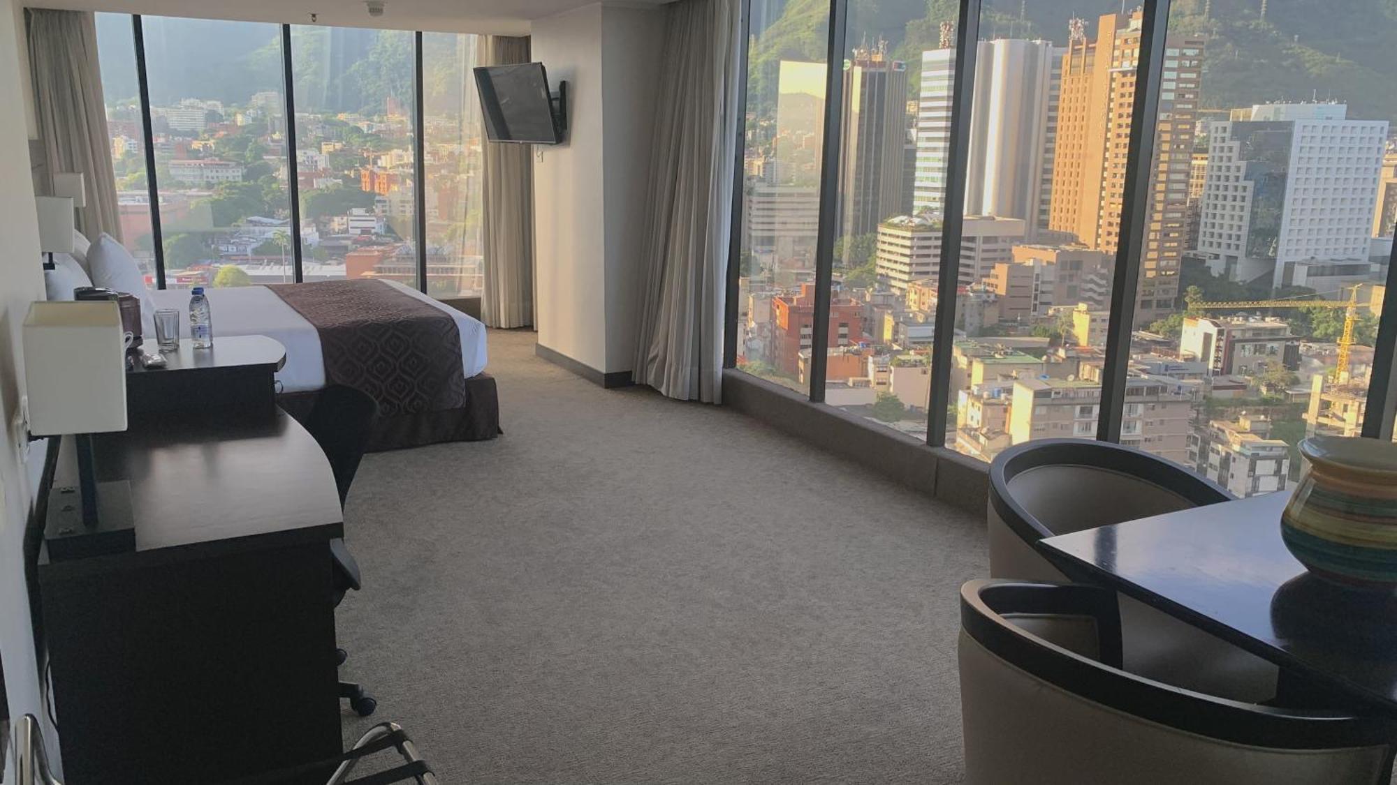 Hotel Chacao Suites Caracas Bagian luar foto