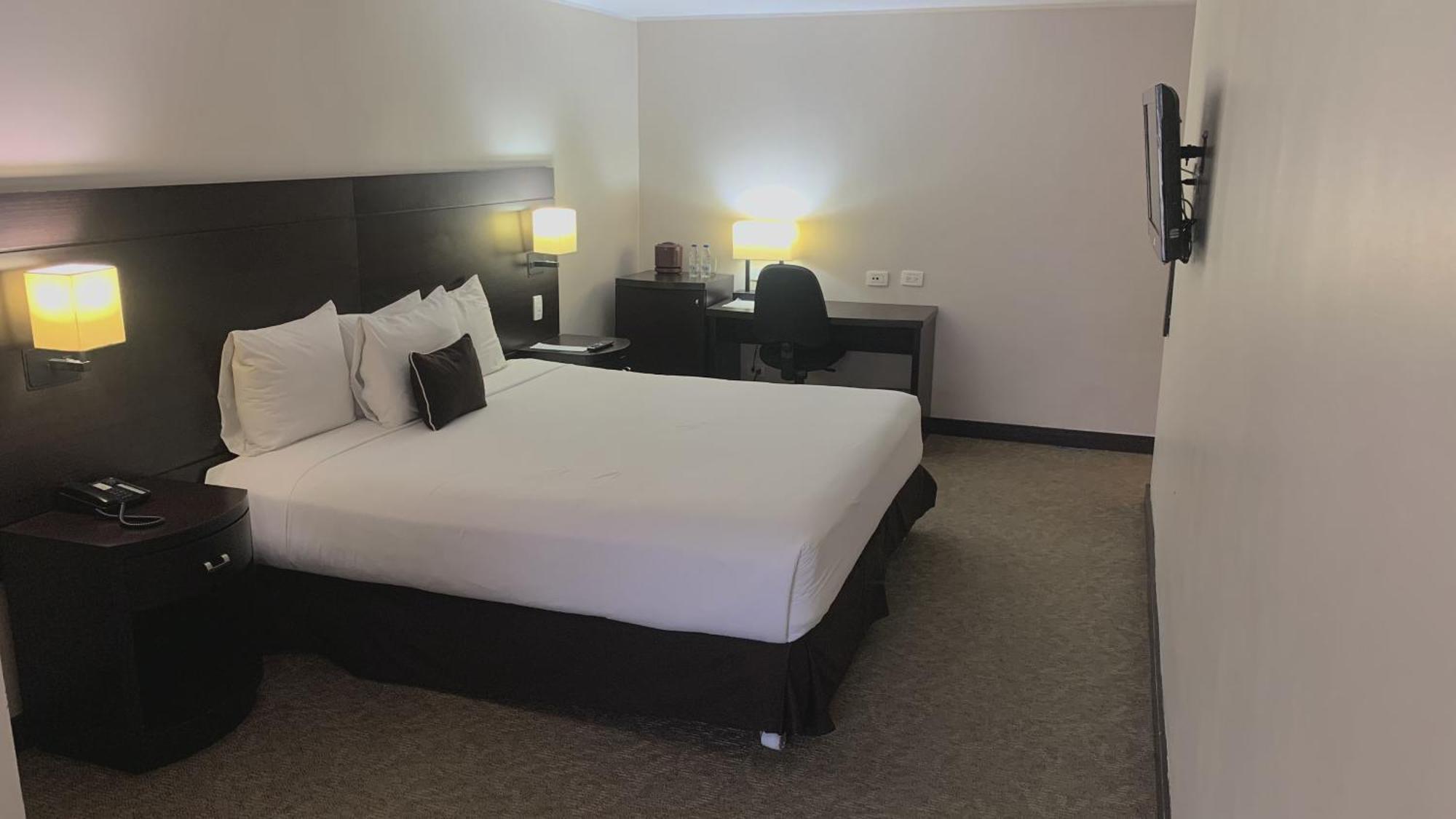 Hotel Chacao Suites Caracas Bagian luar foto