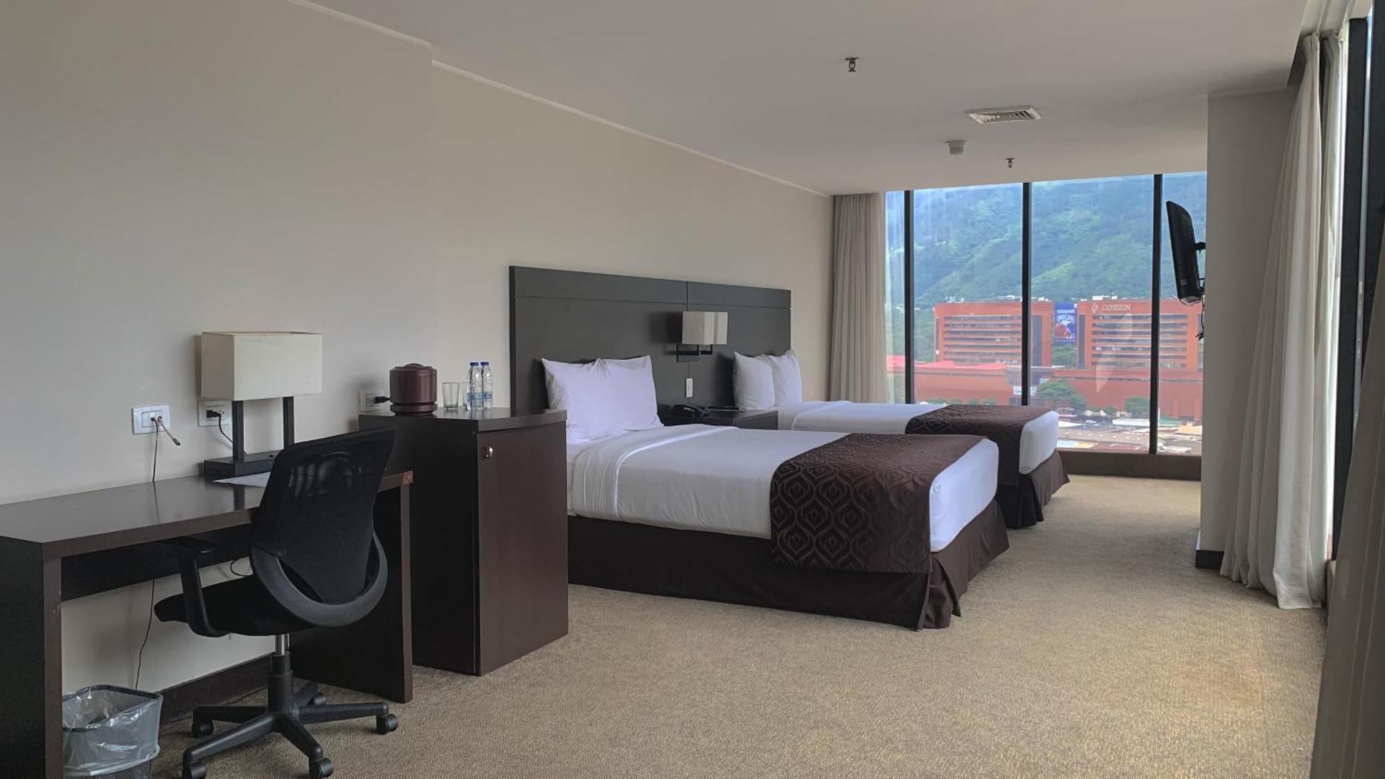 Hotel Chacao Suites Caracas Bagian luar foto